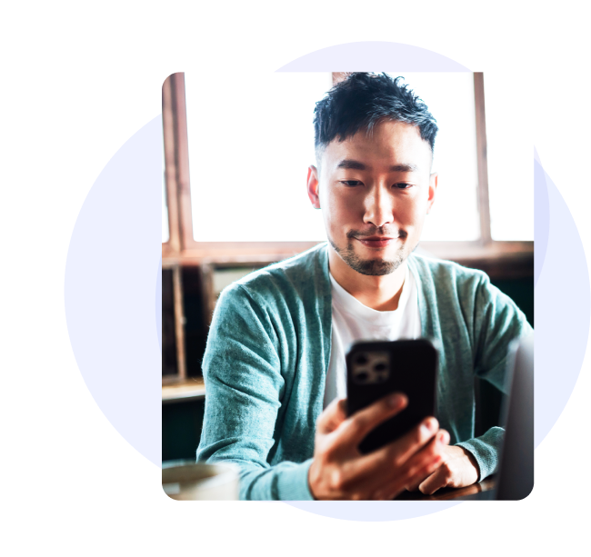 Man holding cellphone